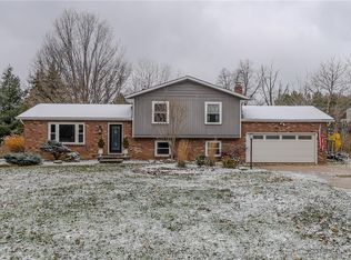 5610 Beach Rd, Medina, OH 44256