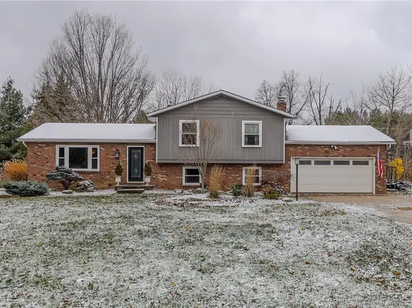 5610 Beach Rd, Medina, OH 44256
