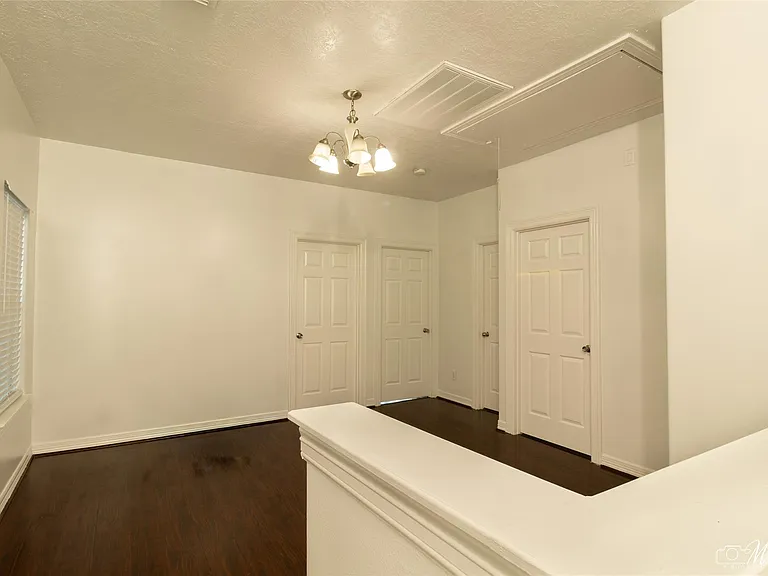 10904 Panther Ct — Photo 13