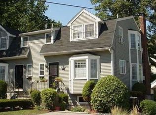 9 James St, Watertown, MA 02472