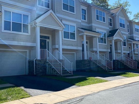 2nd image of 1120 Teaberry Ln #1104
