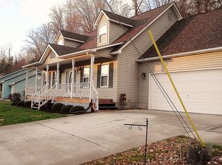 126 Jordan Dr, Caryville, TN 37714