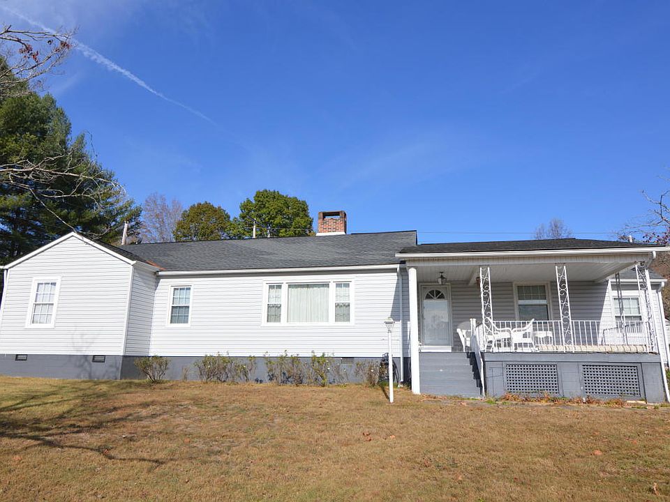 1st image of 103 Evergreen St