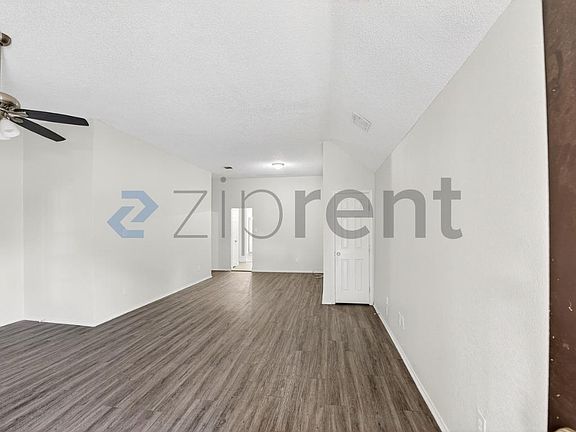 3rd image of 6117 Ivy Glen Dr