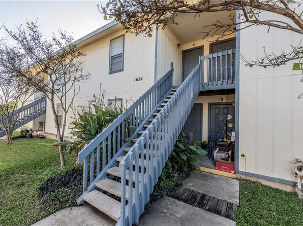 1634 W Woodlawn Ave, San Antonio, TX 78201