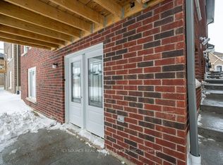 509 Clayton Ave #B, Peterborough, ON K9K 0H6