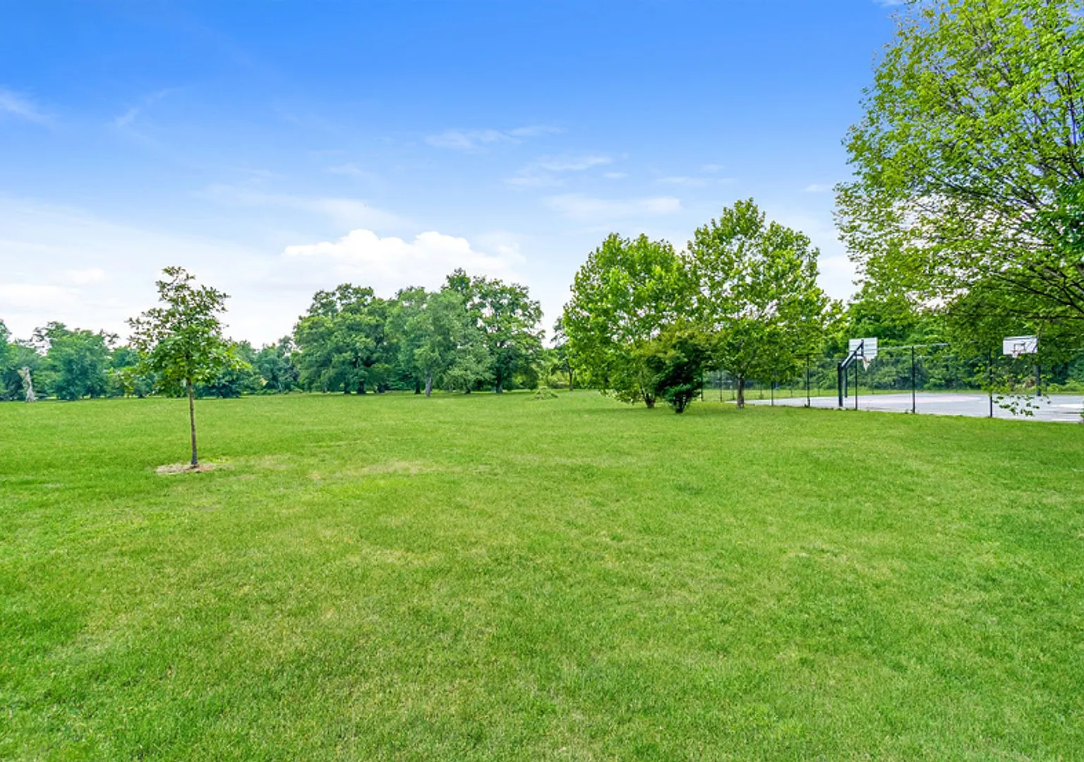 4016 Livingston Road SE — Photo 2