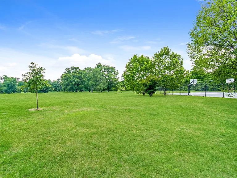 4016 Livingston Rd SE — Photo 20