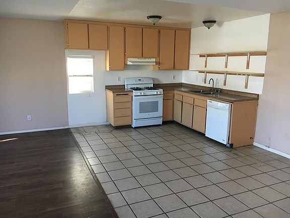 3rd image of 8571 Pagoda Way