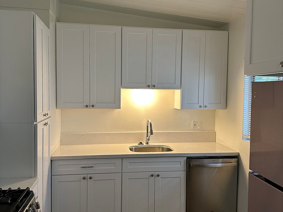 1st image of 1930 Cheremoya Ave APT F