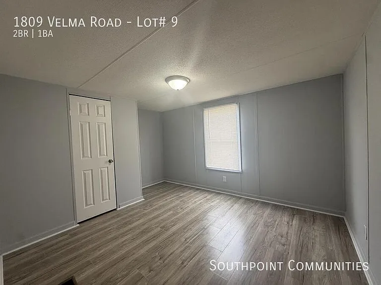 1809 Velma Rd #9 — Photo 6