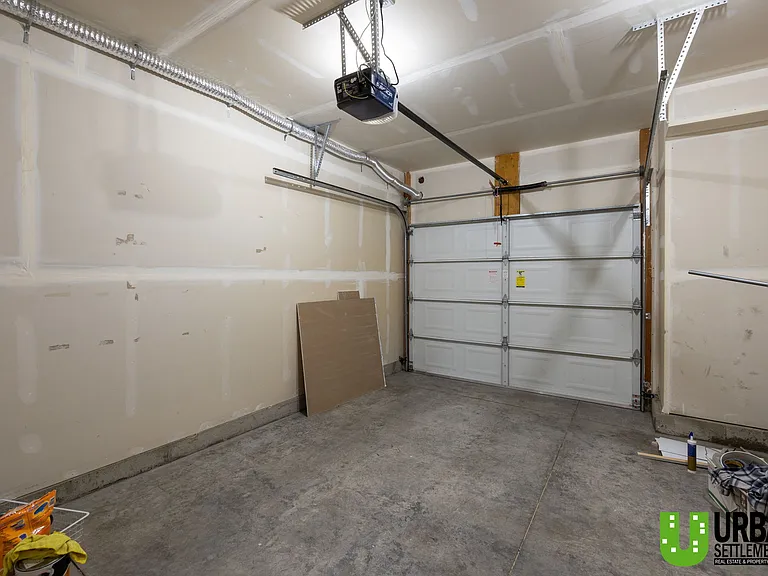 2419 W Bridge Ave — Photo 26