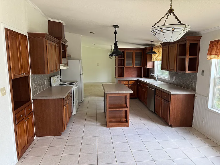 200 Texas Oak Dr — Photo 5