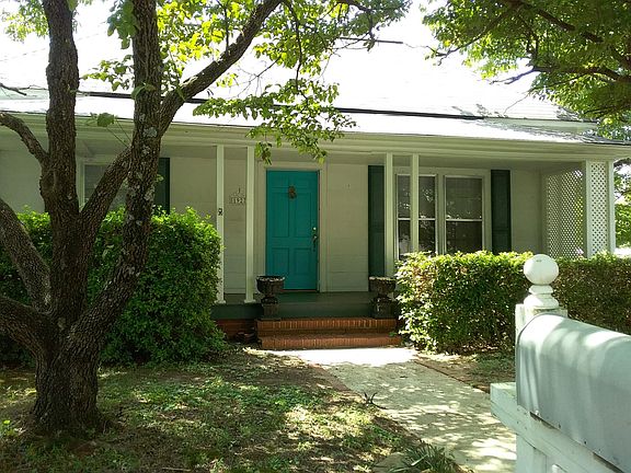 3rd image of 1927 Bradford St