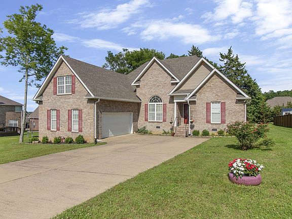 2nd image of 534 Willowhill Cir