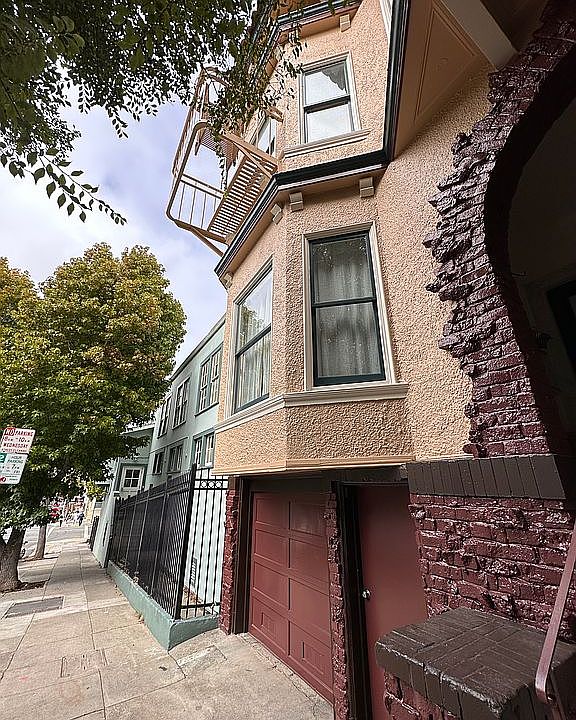 1st image of 114 Belvedere St #1