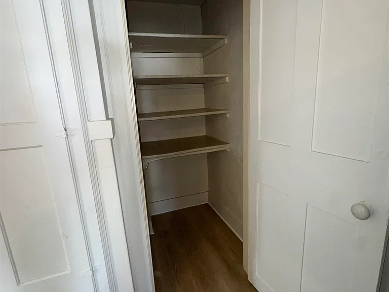 44 Court St #B — Photo 4