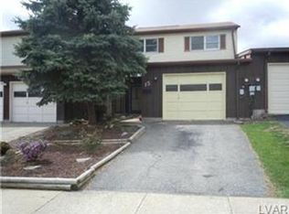 15 Cambridge Pl, Catasauqua, PA 18032
