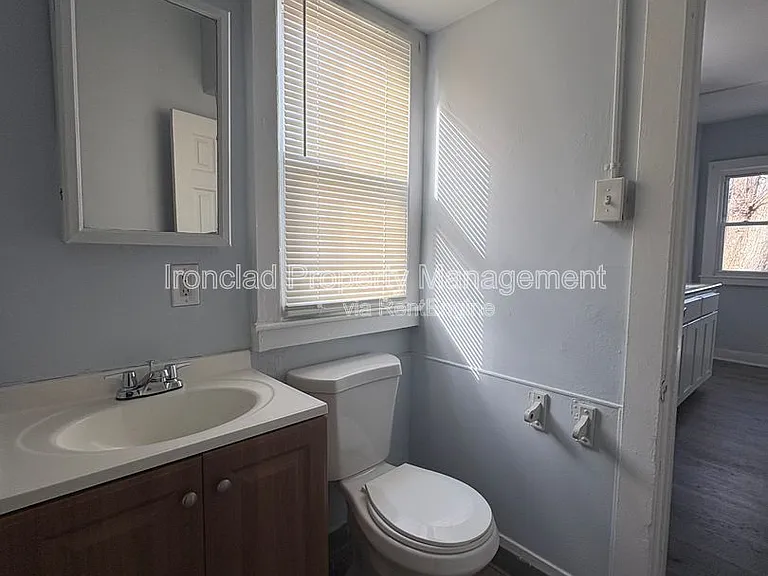 206 Main St #204-3 — Photo 8