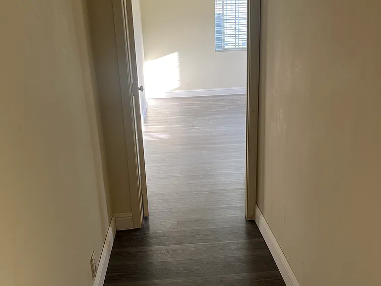 6442 W 86th Pl — Photo 7