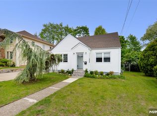 39-22 Vanore Dr, Fair Lawn, NJ 07410