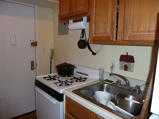 Rented by Prince Real Estate Associates LLC | media 17