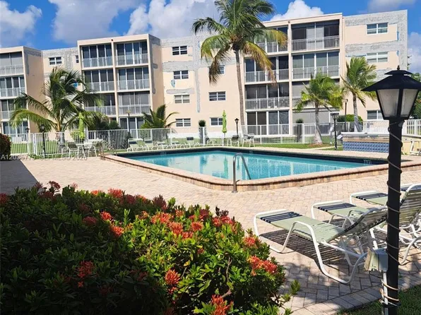 1024 SE 3rd Ave APT 304, Dania Beach, FL 33004