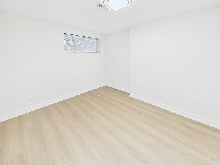 2421 W Lexington St #G — Photo 20