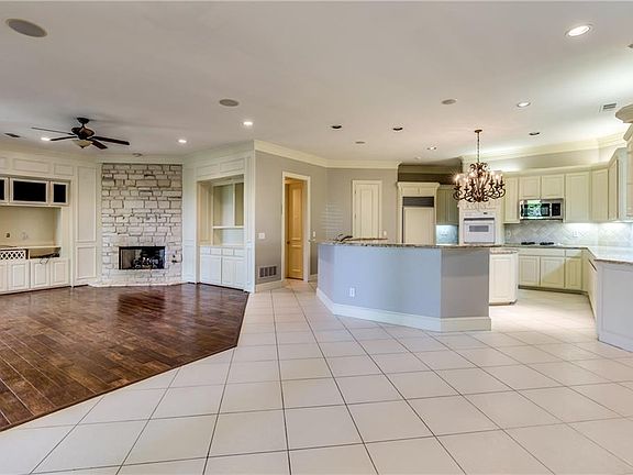 5th image of 6600 Wood Hollow Ct