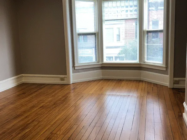 241 1/2 S Court St #Up, Medina, OH 44256