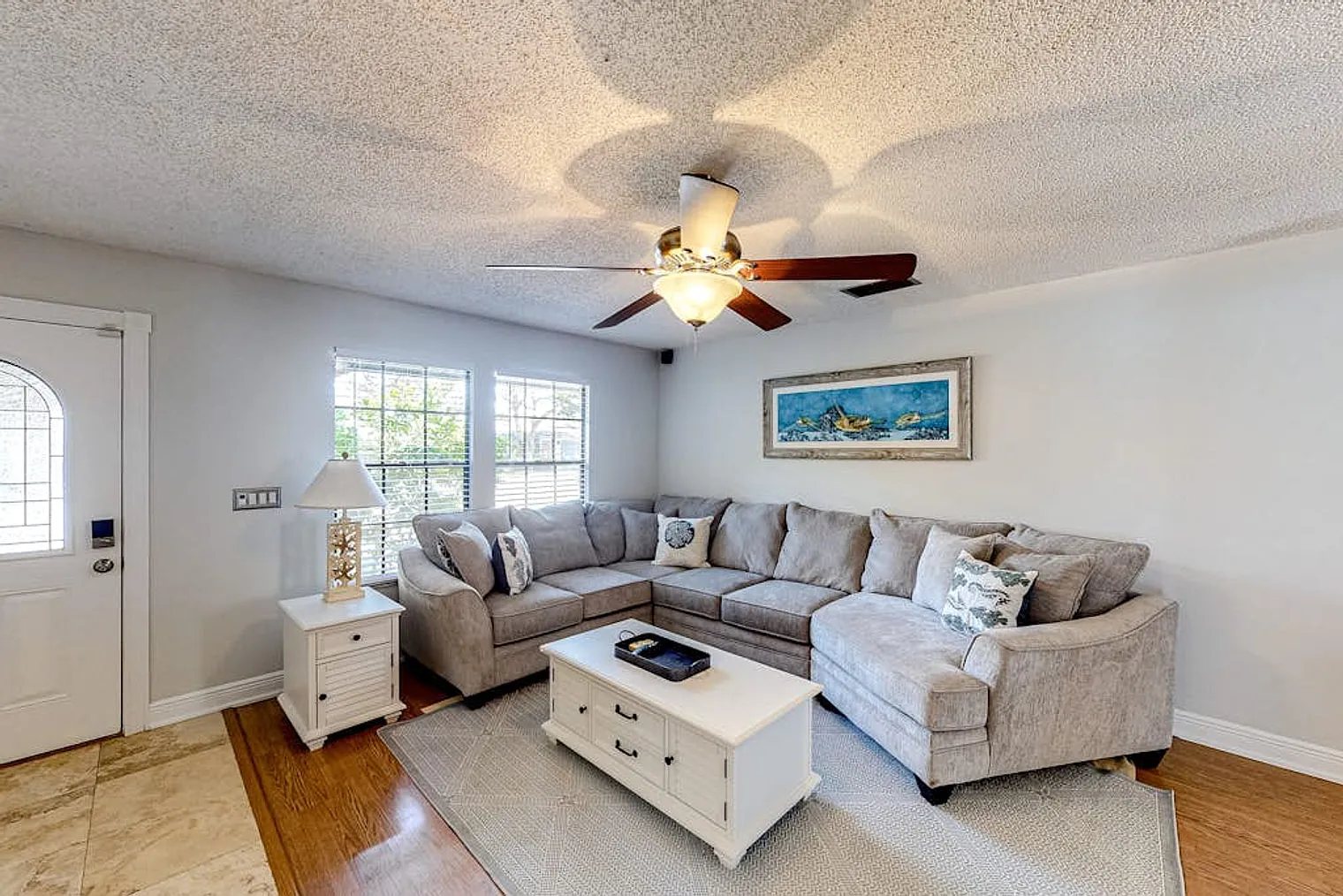 2 bed, 2.0 bath, 1679 sqft, $3,807 — Photo 2