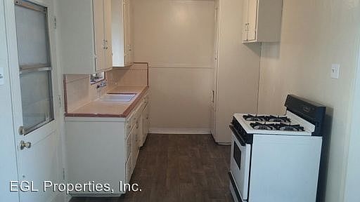 5th image of 5918 West Blvd