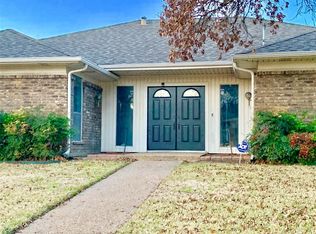 10109 Apple Creek Dr, Dallas, TX 75243
