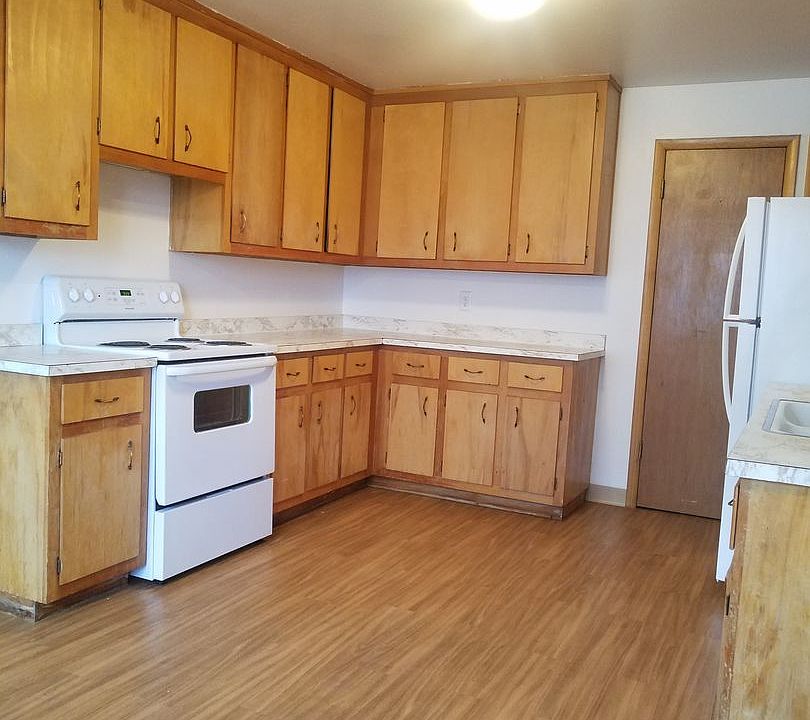 GOODER APARTMENTS 217 & 227 Beech St Casper WY Zillow