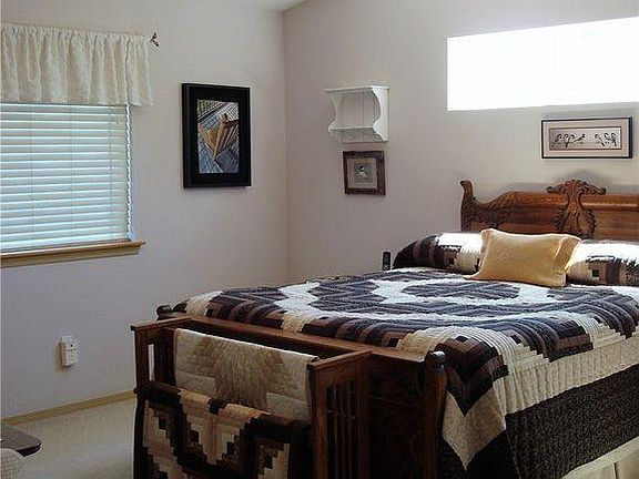 3rd image of 16117 87th Avenue Ct E