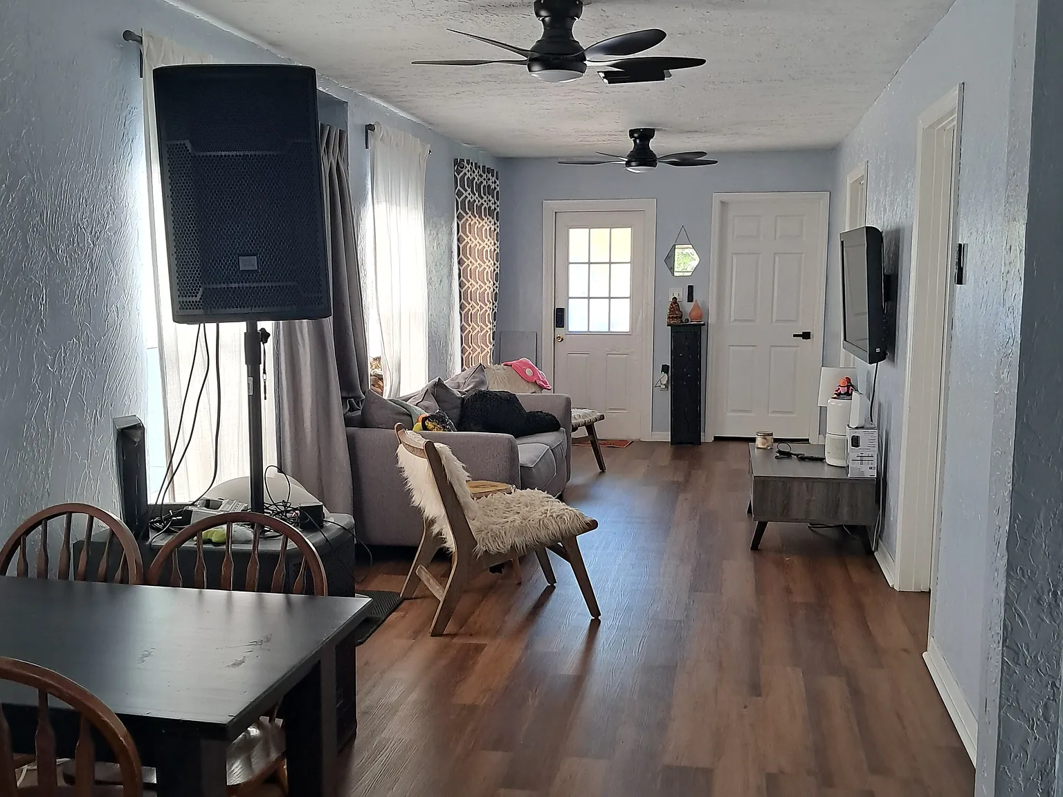 1144 Myrtle St — Photo 3