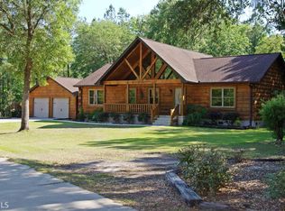 311 Magnolia Dr, Waverly, GA 31565