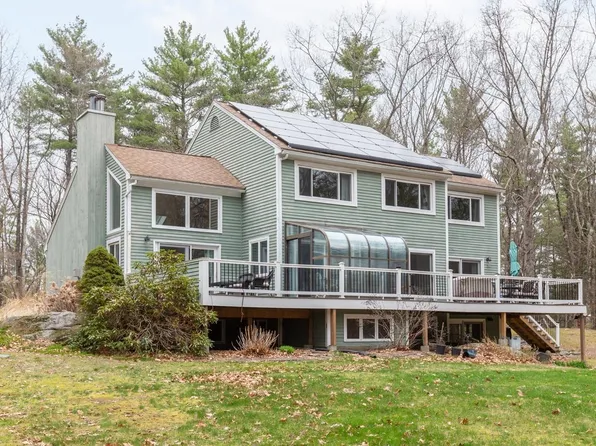 37 Standish Way, Amherst, NH 03031