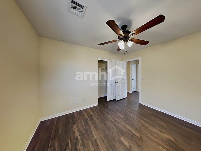 37 Harbor Pines Ct — Photo 16