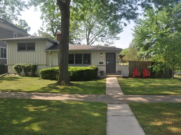 1023 Oakwood Ave, Wilmette, IL 60091