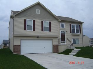 16127 Birch Ave, Omaha, NE 68136