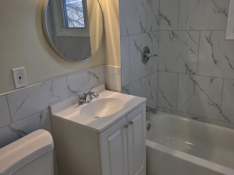 715 18th Ave #1 — Photo 4