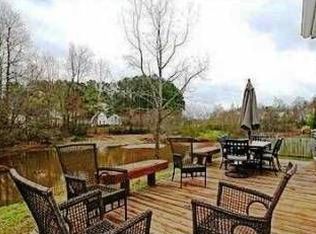 206 Cape Cod Dr, Cary, NC 27511