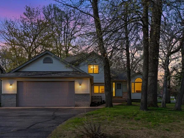 6130 Albert Ln, North Branch, MN 55056