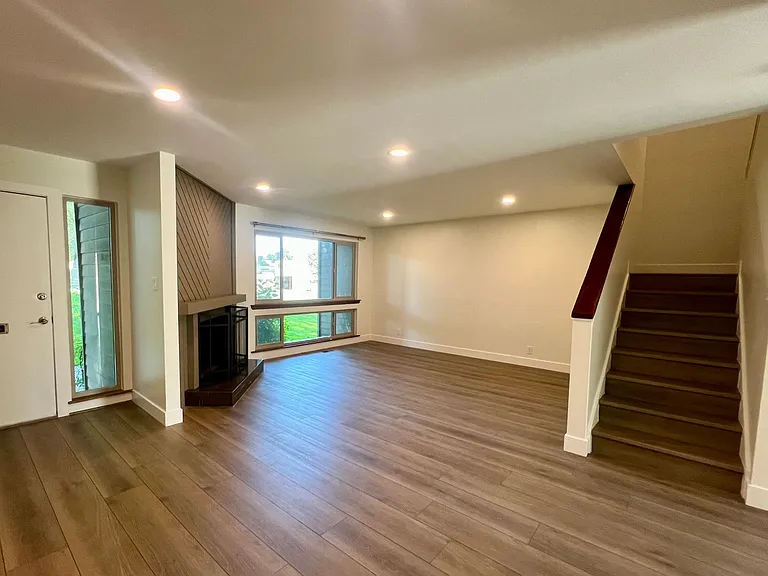 1672 E Marvin Gardens St — Photo 9