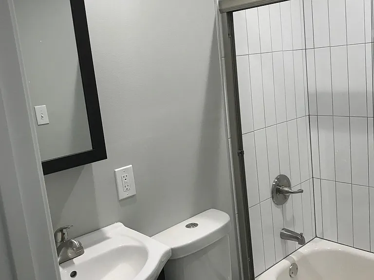 3050 Aramingo Ave — Photo 18