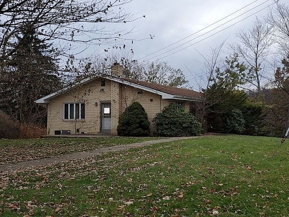 5th image of 546 Greenleaf Dr
