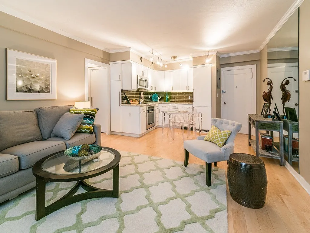 Building Photo - 145 Pinckney St #108