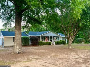 612 Macon Rd, Reynolds, GA 31076