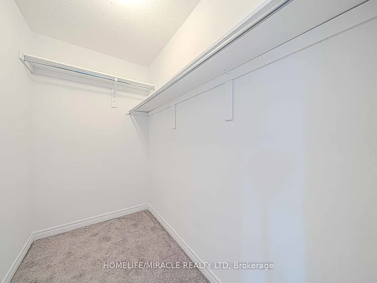1054 Lockie Dr — Photo 27